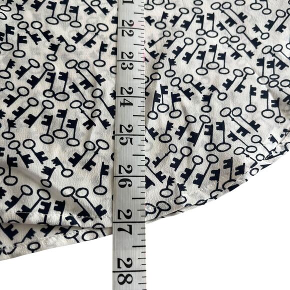 J.Crew Women’s White Silk Button-Up Shirt – Black Key Print, Club Collar Size 0 - Picture 8 of 9